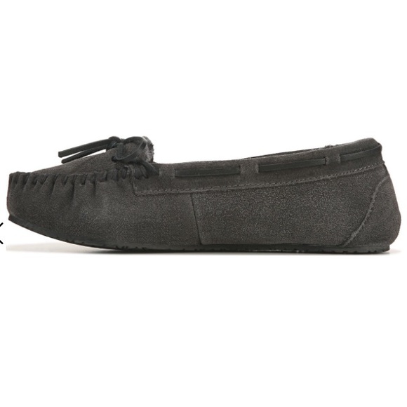 NIB Minnetonka Women’s Charcoal Britt Trapper Moccasin Slippers - Picture 4 of 5